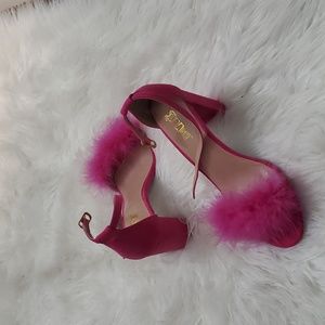Size 10 brand new hot pink heeled sandals